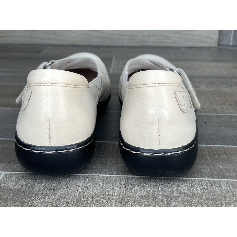 Clarks White Leather Women's Casual Mary Jane Flats - Picture 8 of 11
